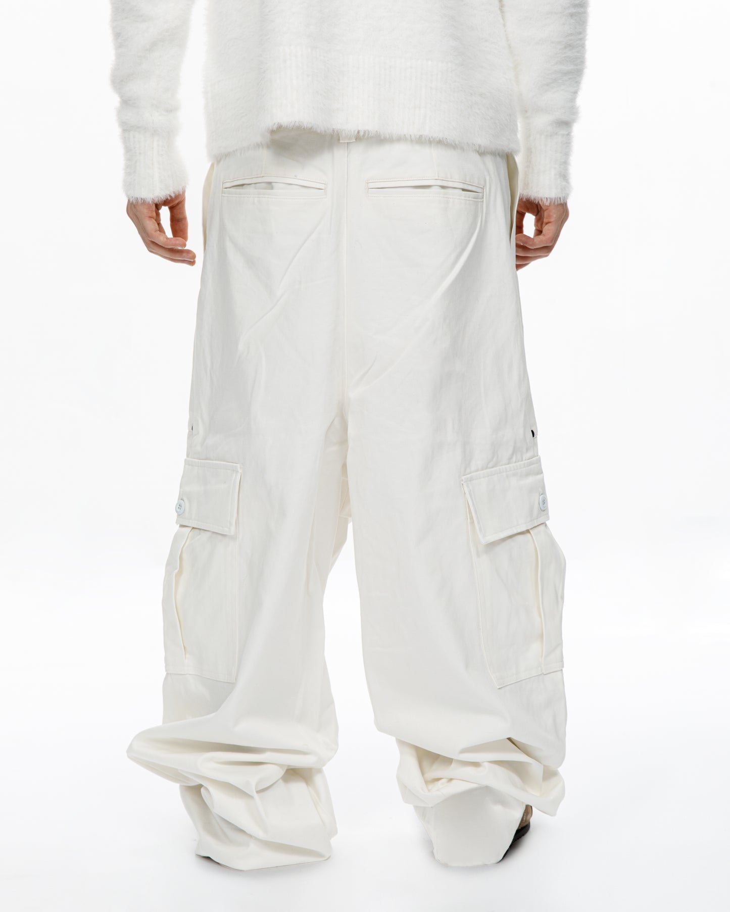 OFFWHITE CARGO PANTS